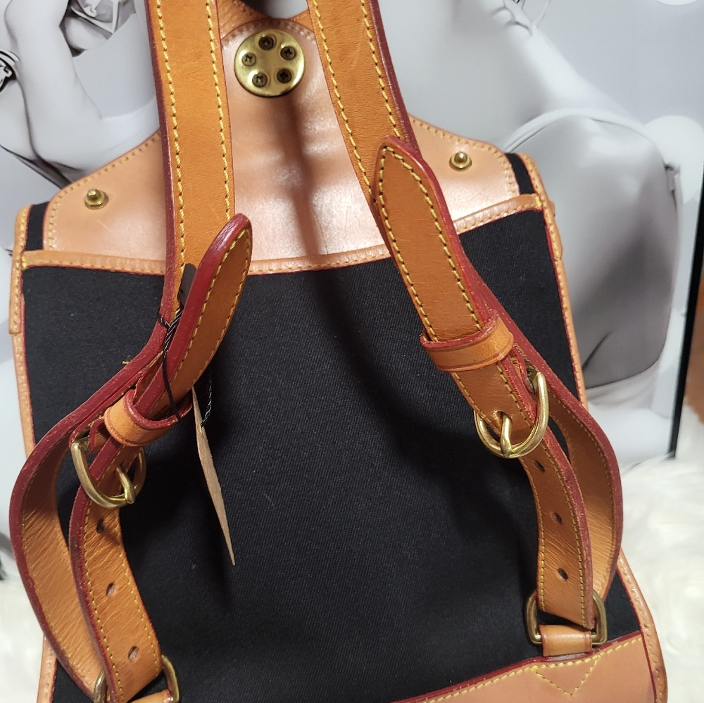 VTG Dooney & Bourke Black Cabriolet & Leather Duck Emblem Backpack RARE - Picture 4 of 12